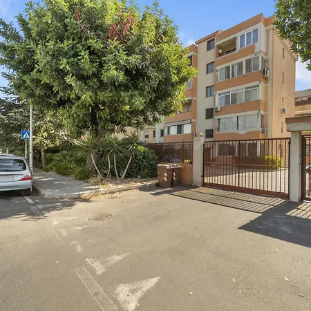 Karalis Apartment *
